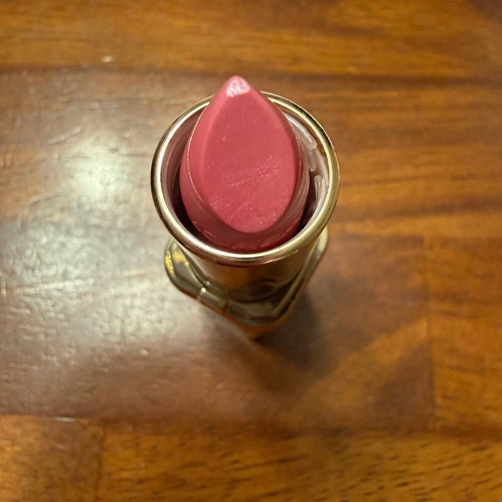 L'Oreal Paris Colour Riche Satin Lipstick 135 Ballerina Shoes‎ Tik Tok Viral - Picture 8 of 8